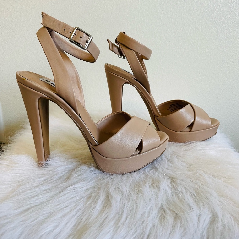 Steve Madden Tan Platform Heels